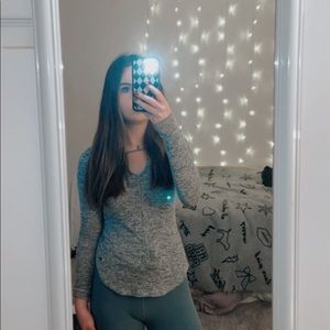 Grey hollister shirt